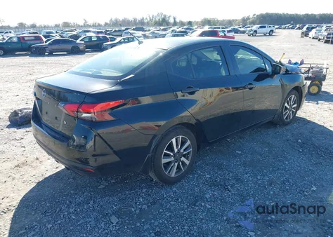 2024 Nissan Versa 1.6 S z USA, uszkodzony, nr VIN 3N1CN8DV7RL922724